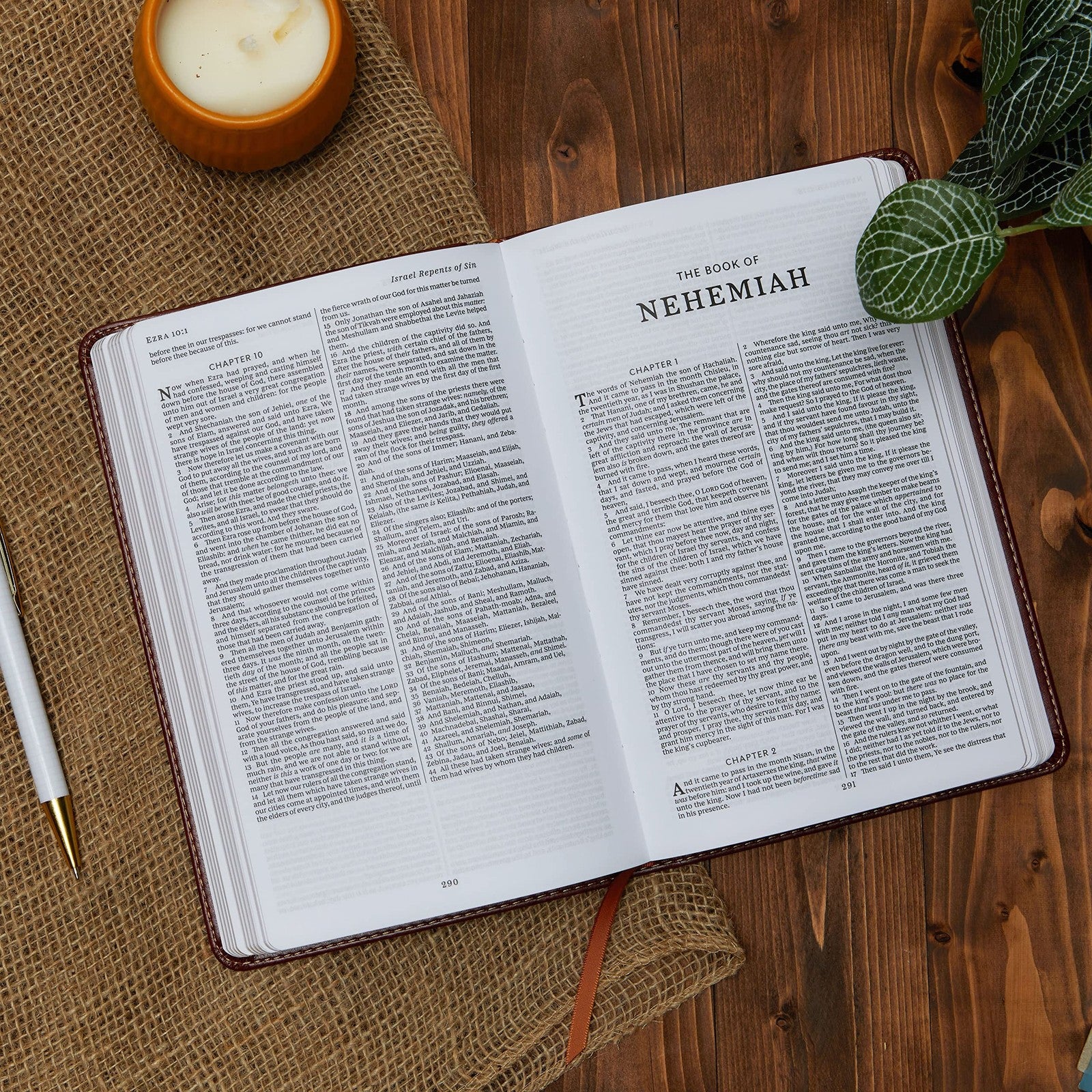 JV Holy Bible Comfort Print Black Leather Look Church Study Gift Edition
