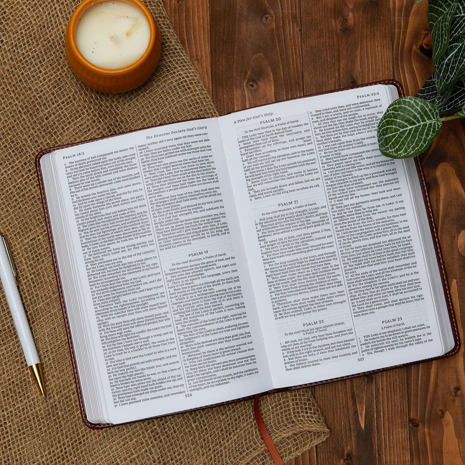 JV Holy Bible Comfort Print Black Leather Look Church Study Gift Edition